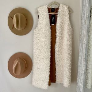 Faux Fur Sherpa Vest. New!!
